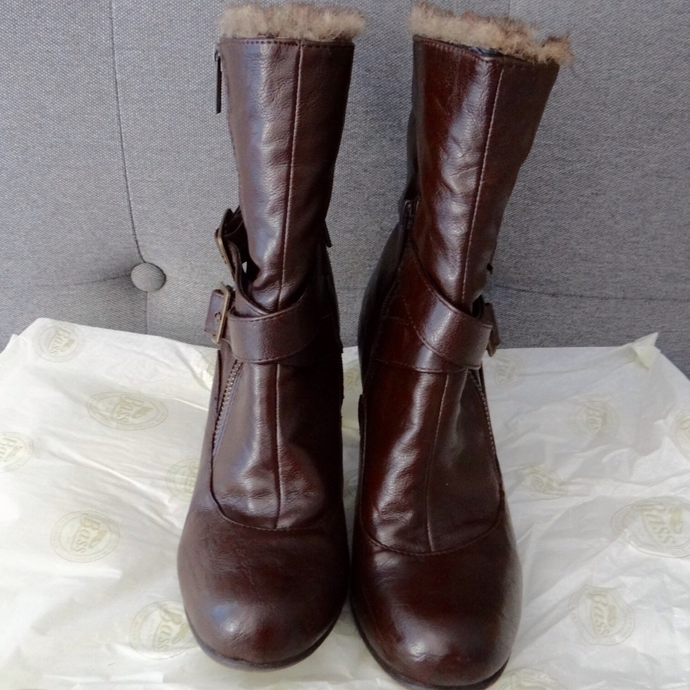 G.H. Bass & Company factory boots